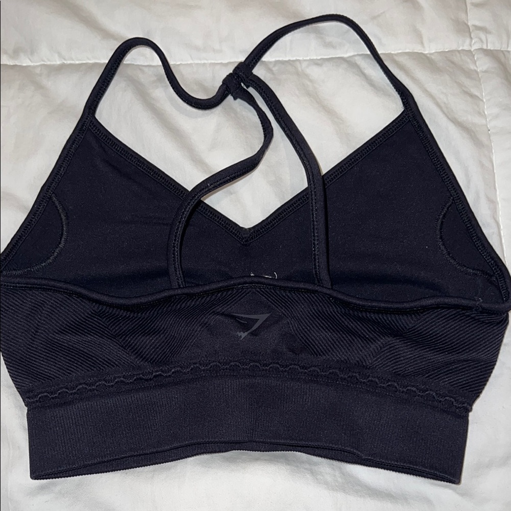 Black Seamless Sports Bra with Crossback Straps